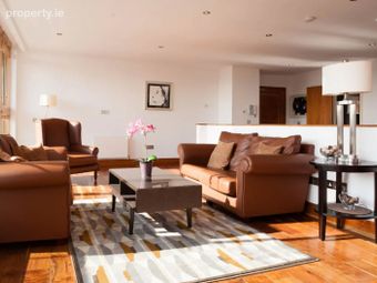 Duplex Penthouse, Castle Way, Christchurch, Dublin 8 - Image 4