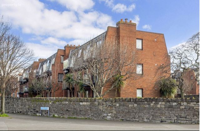 Apartment 8 , Carlton Court, Saint Lawrence Road, Dublin 3 - Click to view photos