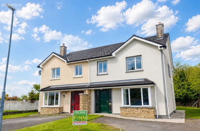 37 Barr Na Trimo&iacute;ge, Kilkelly, Kilkelly, Co. Mayo - Click to view photos