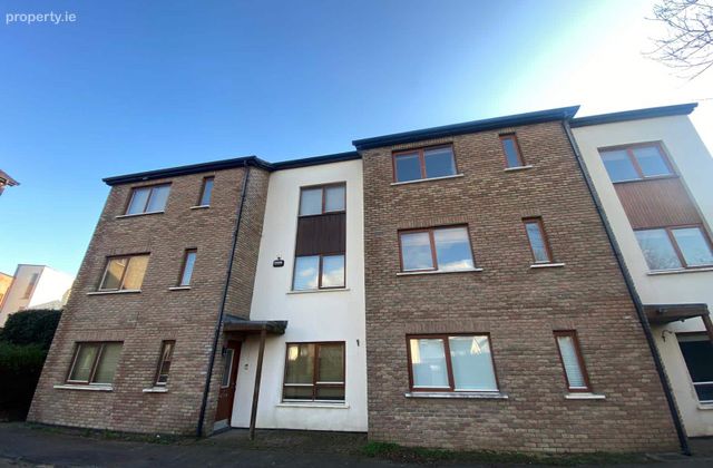 Hunters Court, Hunters Wood, Ballycullen, Dublin 24, Ballycullen, Dublin 24 - Click to view photos
