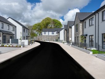 Four Bed Semi Detached, Lakeview, Castleredmond, Midleton, Co. Cork, Midleton, Co. Cork - Image 3