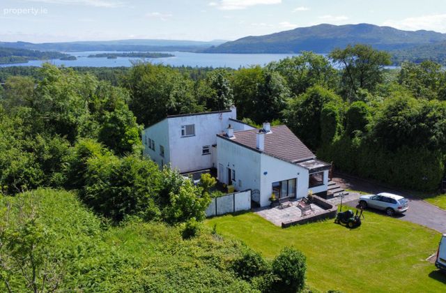 Green Road, Cairns Hill, Carraroe, Co. Sligo - Click to view photos