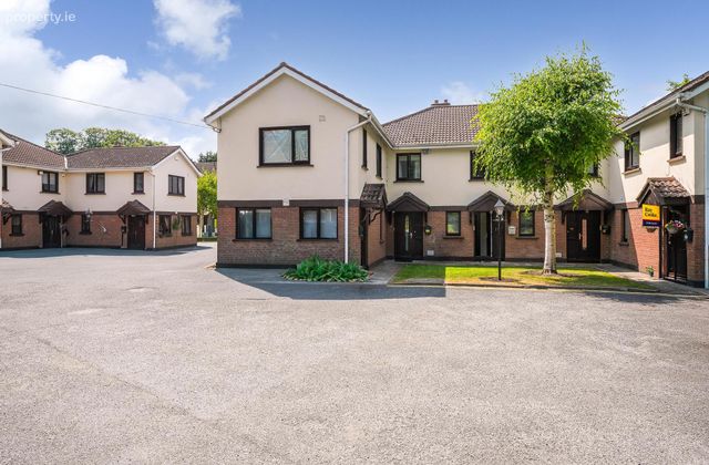 18 Willow Bank, Sandyford Road, Dundrum, Dublin 16, Dundrum, Dublin 16 - Click to view photos