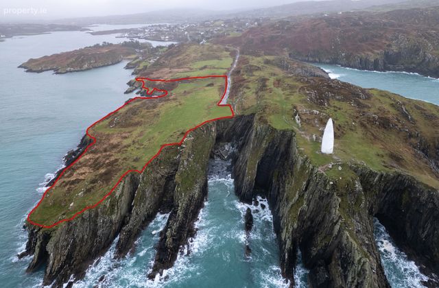 Beacon Road, Baltimore, Co. Cork - Click to view photos