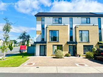 9 The Crescent, Green Hill, Clonhaston, Enniscorthy, Co. Wexford
