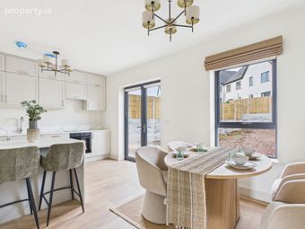 3 Bed Mid Terrace, Cobh, Co. Cork - Image 5