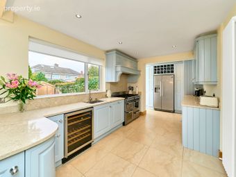 18 Broadway Road, Dublin 15, Blanchardstown, Dublin 15 - Image 2