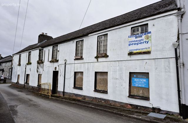 Market Square, Charlestown, Co. Mayo - Click to view photos