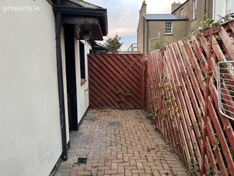 8 Martello woods, Dublin 4 - Image 3
