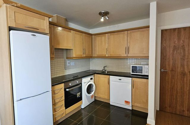Kingscourt, Smithfield, Dublin 7 - Click to view photos