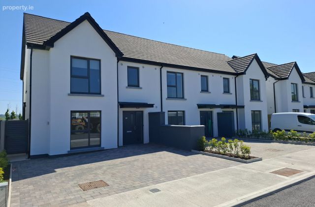 3 Bedroom Terrace House, Warrens Court, Ringaskiddy, Co. Cork - Click to view photos