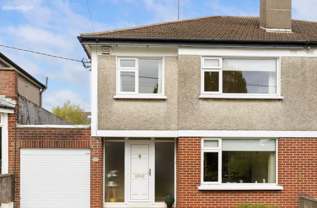 109 Foxrock Park, Dublin 18, Foxrock, Dublin 18 - Click to view photos