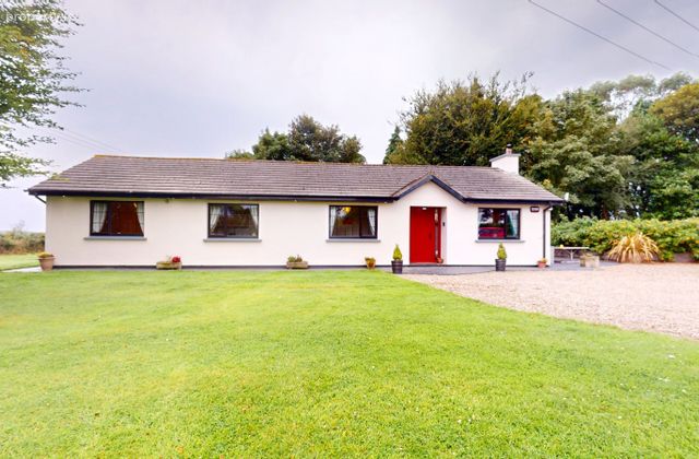 Dunhill Upper, Dunhill, Dunhill, Co. Waterford - Click to view photos