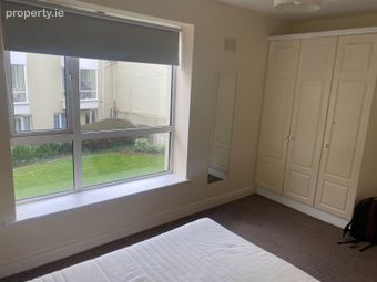 Blackhall green Blackhall place, Dublin 7 - Image 4