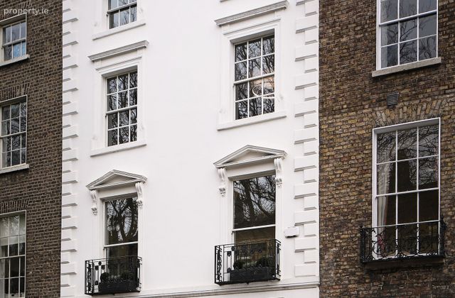 Baggot Street Lower, Dublin 2 - Click to view photos