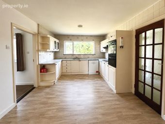 28 Castle Close Drive, Blarney, Starch Hill, Co. Cork - Image 4