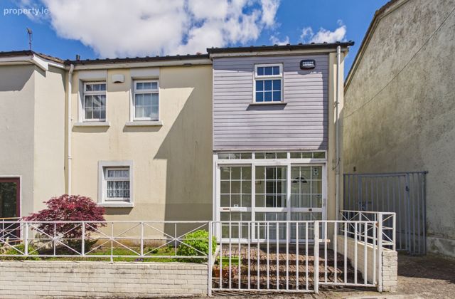 53 Pearse Park, Tipperary Town, Co.tipperary, Tipperary Town, Co. Tipperary - Click to view photos