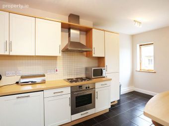 Apartment 10, Brent House, Redcourt Oaks, Dollymount, Dublin 3 - Image 4