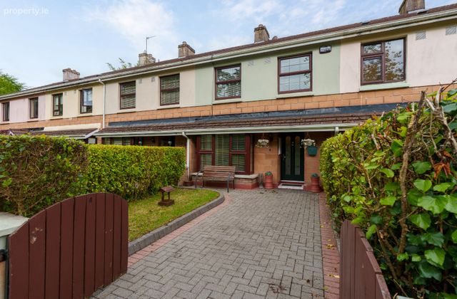 4 Parklea Court, Model Farm Road, Co. Cork - Click to view photos