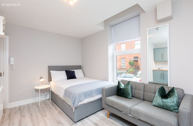 Flat 1, 21 Grove Park, Rathmines, Dublin 6 - Click to view photos