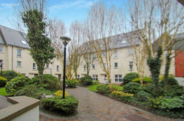 9 Dun Aengus, Dock Street, Galway City Centre, Co. Galway - Click to view photos