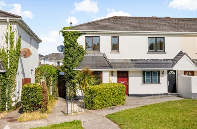 17 Straffan Green, Straffan Wood, Maynooth, Co. Kildare, Maynooth, Co. Kildare - Click to view photos
