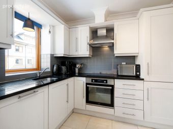 Apt 90 Glaslynn, Howth Road, Clontarf, Dublin 3, Clontarf, Dublin 3 - Image 5