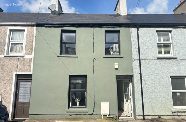 35 Geraldine Place, Albert Road, Blackrock, Co. Cork - Click to view photos