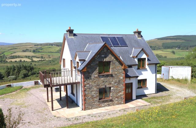 Glencreagh, Bantry, Co. Cork - Click to view photos