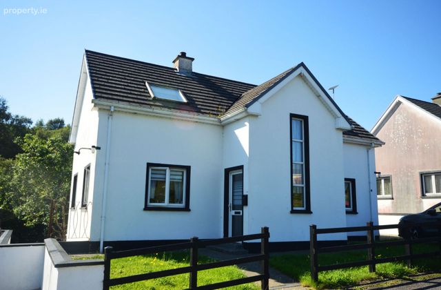 2 Keenaghan Close, Carrick Road, Kilcar, Co. Donegal - Click to view photos