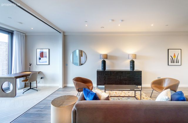 Apartment 16, Lock Gate 4, Charlemont Lane, Dublin 2 - Click to view photos
