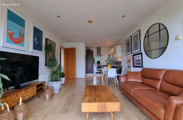 49 The Elm, Stepaside, Dublin 18 - Click to view photos