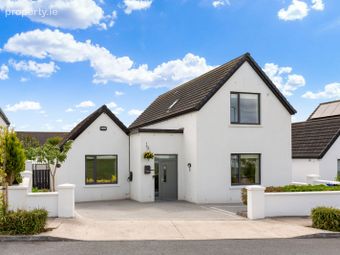 5 Caragh Heights, Carragh, Co. Kildare