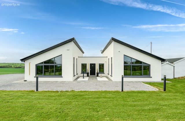 Ballybogey, Oysterhaven, Co. Cork - Click to view photos