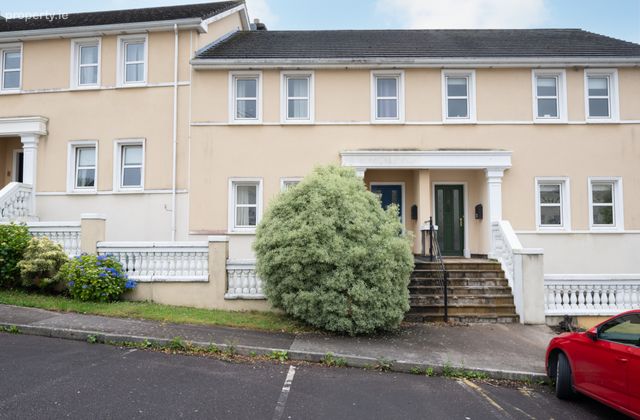 57 Chandlers Rest, Rushbrooke Links, Cobh, Cork, Cobh, Co. Cork - Click to view photos