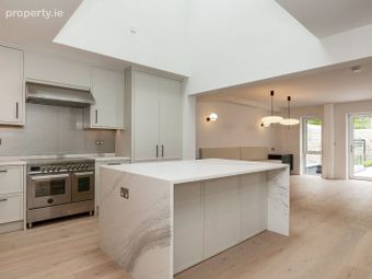 4 Pembroke Lane, Ballsbridge, Dublin 4 - Image 5