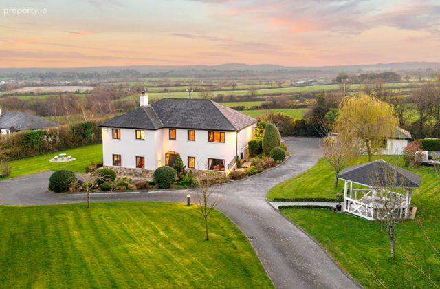 Gannon's Valley, Ballinacarrig, Tara Hill, Gorey, Co. Wexford - Click to view photos