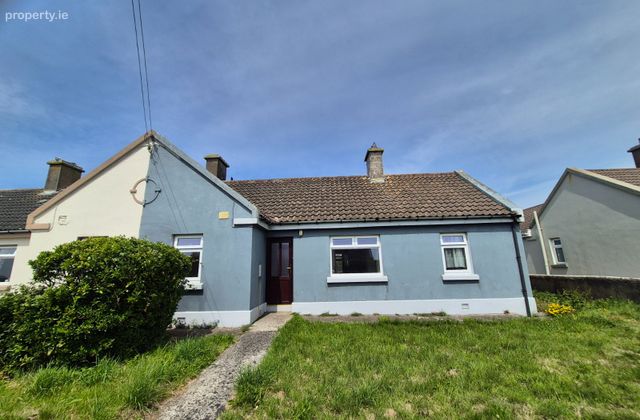 17 Mcsweeney Terrace, Kilkee, Co. Clare - Click to view photos