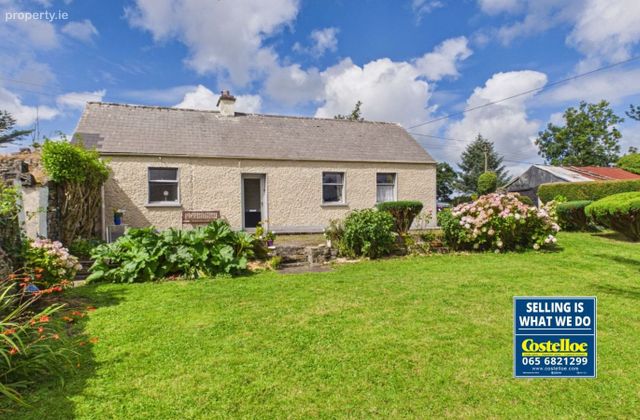 Ballyashea, Kilnamona, Mauricesmills, Co. Clare - Click to view photos