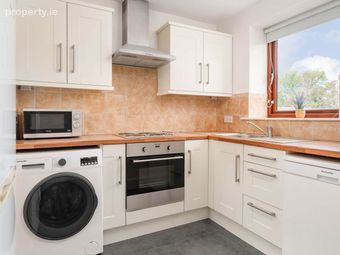 60 Adamstown Avenue, Adamstown Castle, Adamstown, Co. Dublin, Adamstown, Co. Dublin - Image 2