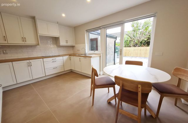10 Sylvan Heights, Fairlands Park, Newcastle, Co. Galway - Click to view photos