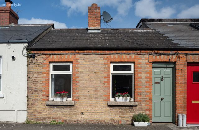 26 Liffey Street South, Inchicore, Dublin 8 - Click to view photos