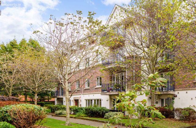Apartment 114, Hampton Square, Navan Road (D7), Dublin 7 - Click to view photos