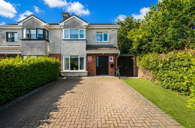 100 Ashmount Court, Tivoli, Co. Cork - Click to view photos