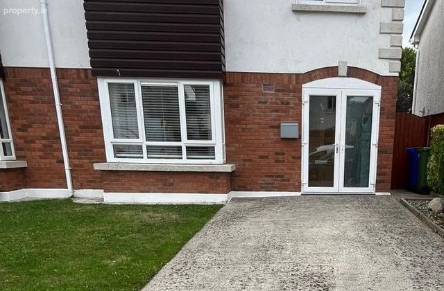 86 The Close, Curragh Grange, Newbridge, Co. Kildare - Click to view photos