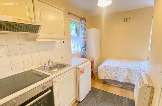Howth Road, Clontarf, Dublin 3 - Click to view photos