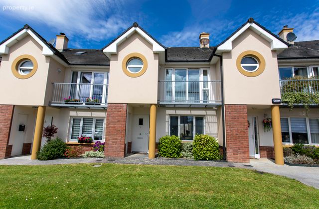 9 Hollow Way, Oakview Village, Tralee, Co.kerry, Tralee, Co. Kerry - Click to view photos