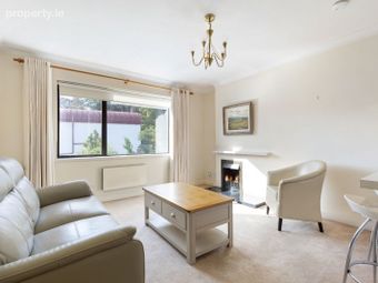 104 The Elms, Mount Merrion Avenue, Stillorgan, Co. Dublin - Image 2