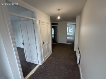 11 Woodview Park, Lahinch Road, Ennistymon, Lahinch, Co. Clare - Image 2