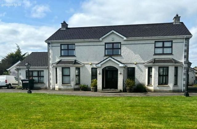 1 Pine Point, Glebe, Letterkenny, Co. Donegal - Click to view photos